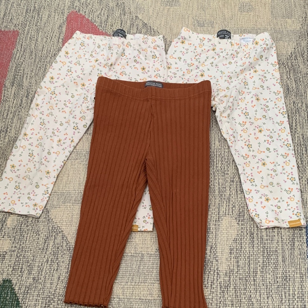 Kids 3/4 leggings. 3 pairs + one matching top